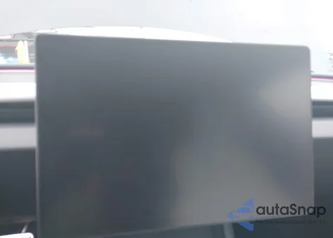 2024 Tesla Model 3 Long Range Dual Motor All-Wheel Drive/Rear-Wheel Drive z USA, uszkodzony, nr VIN 5YJ3E1EAXRF832112